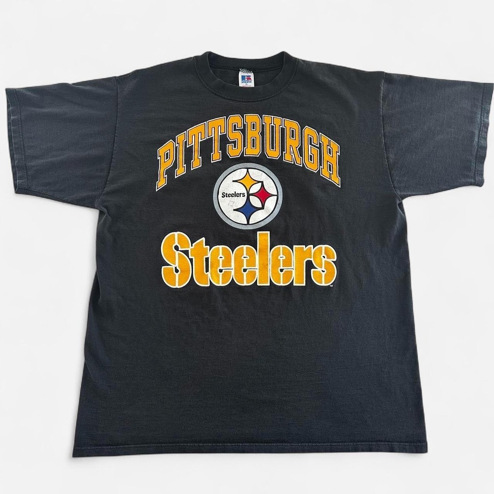 90s Pittsburgh Steelers NFL Football T-Shirt on Russell Athletic tag